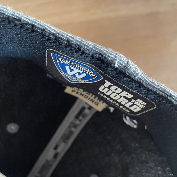 Michigan U of M Top of the World Memory fit hat. One size - Picture 7 of 7